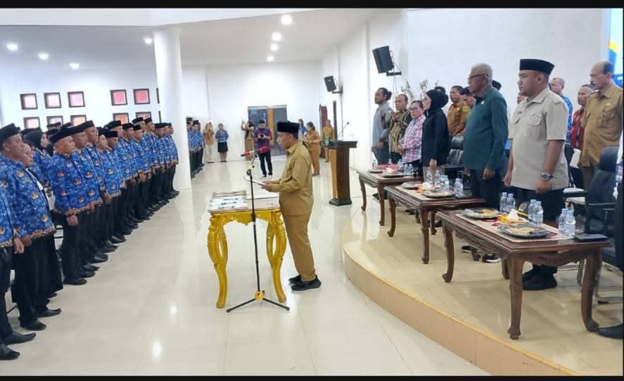 Wakil Wali Kota Tual Lantik 402 PPPK Tahap II, Tekankan Profesionalitas dan Dedikasi Pelayanan Publik 7 FB IMG 1762823012010