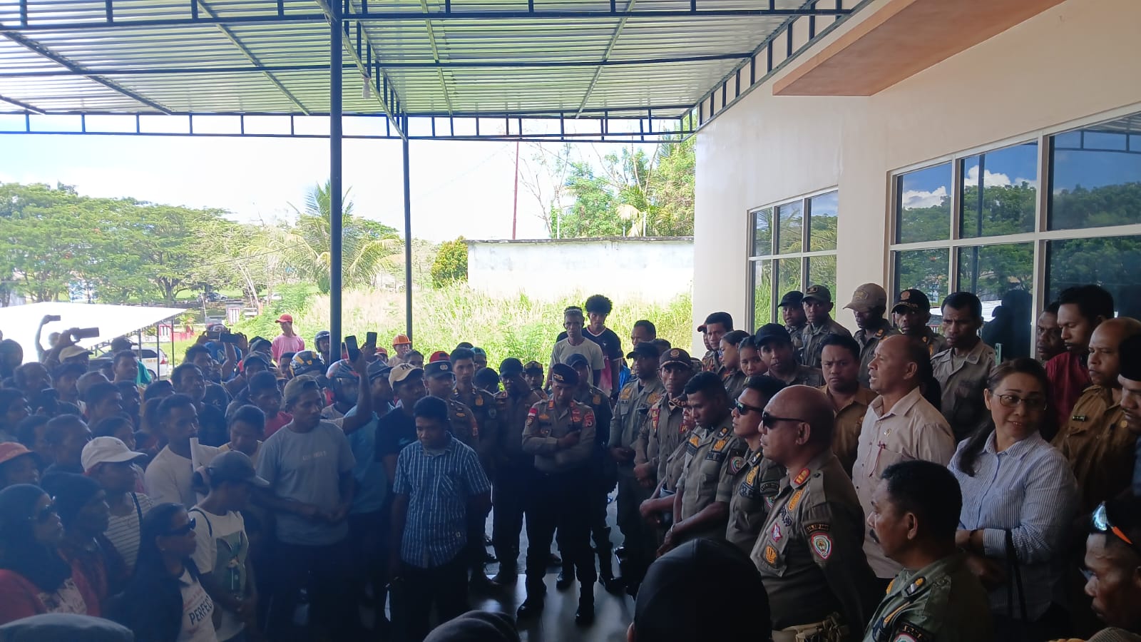 Pemda Aru Dinilai Tebang Pilih, SAPA Aru: Penertiban Harus Adil. 4 IMG 20260408 WA0001