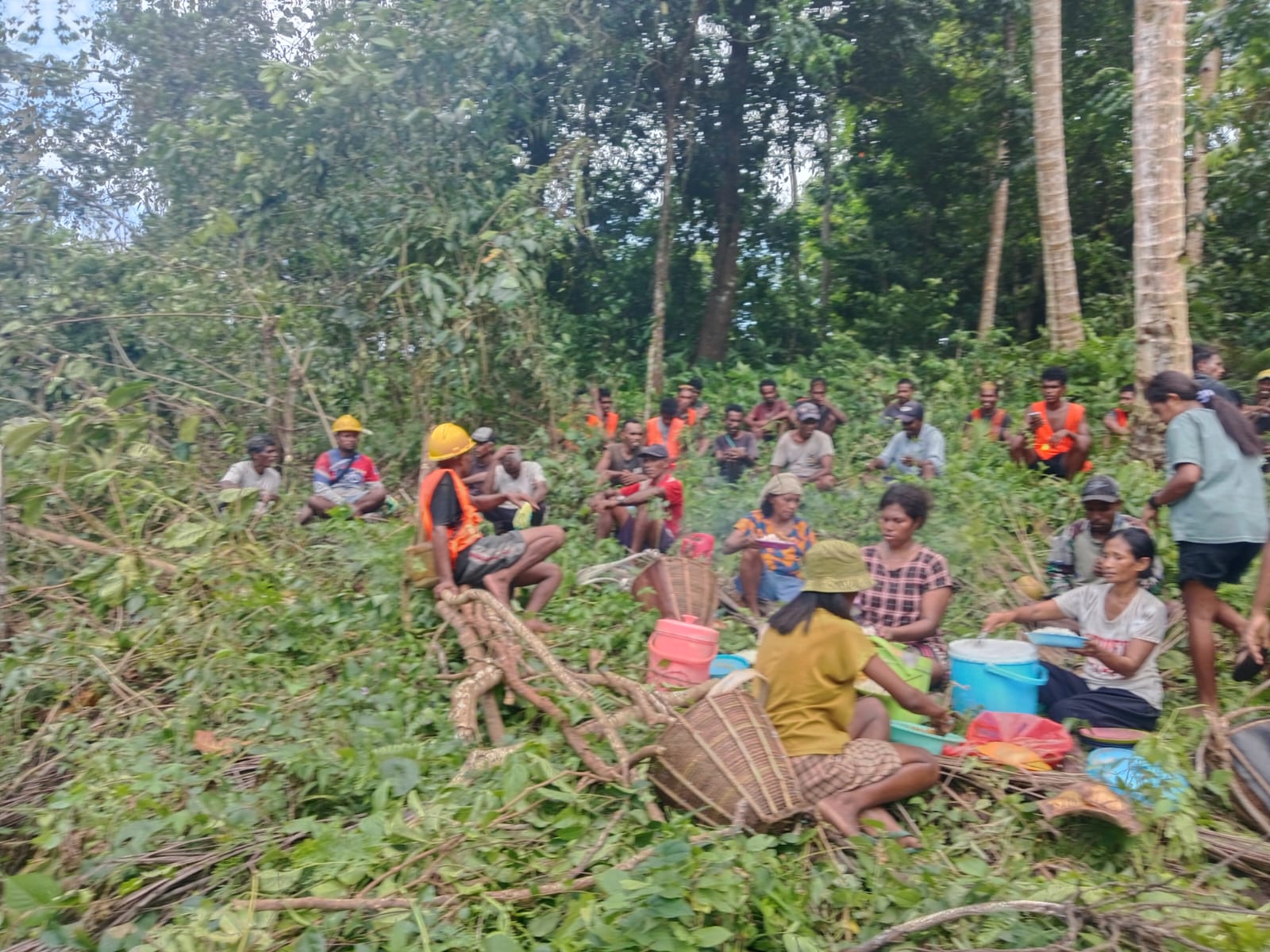 Listrik Masuk Desa: Ohoi Waer Mulai Rasakan Pemerataan Pembangunan 12 IMG 20260409 WA0000