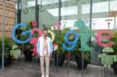 Welem Porumau, Mahasiswa politeknik negeri Ambon, di tour kantor Google ekslusif Indonesia. 