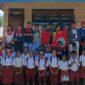 Foto: Gerakan Mahasiswa Pemuda Pegunungan Seram Utara (GemaPenuSetara) bersama siswa/i SDN 351 Maluku Tengah, Selasa (28/7/2026).