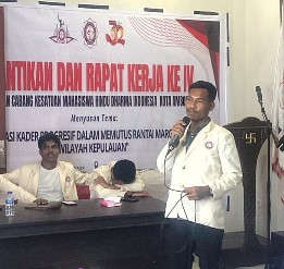 Foto: Sekretaris Pimpinan Cabang Kesatuan Mahasiswa Hindu Dharma Indonesia (PC KMHDI) Ambon, Ipang Latubual.