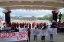 Masyarakat Adat Pegunungan Seram Utara Aksi Demonstrasi di Depan Kantor Gubernur Maluku, kamis (20/8/2026).