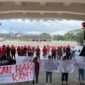 Masyarakat Adat Pegunungan Seram Utara Aksi Demonstrasi di Depan Kantor Gubernur Maluku, kamis (20/8/2026).