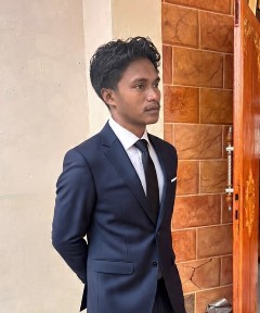 Aktivis Maluku, Valentino Manduapessy